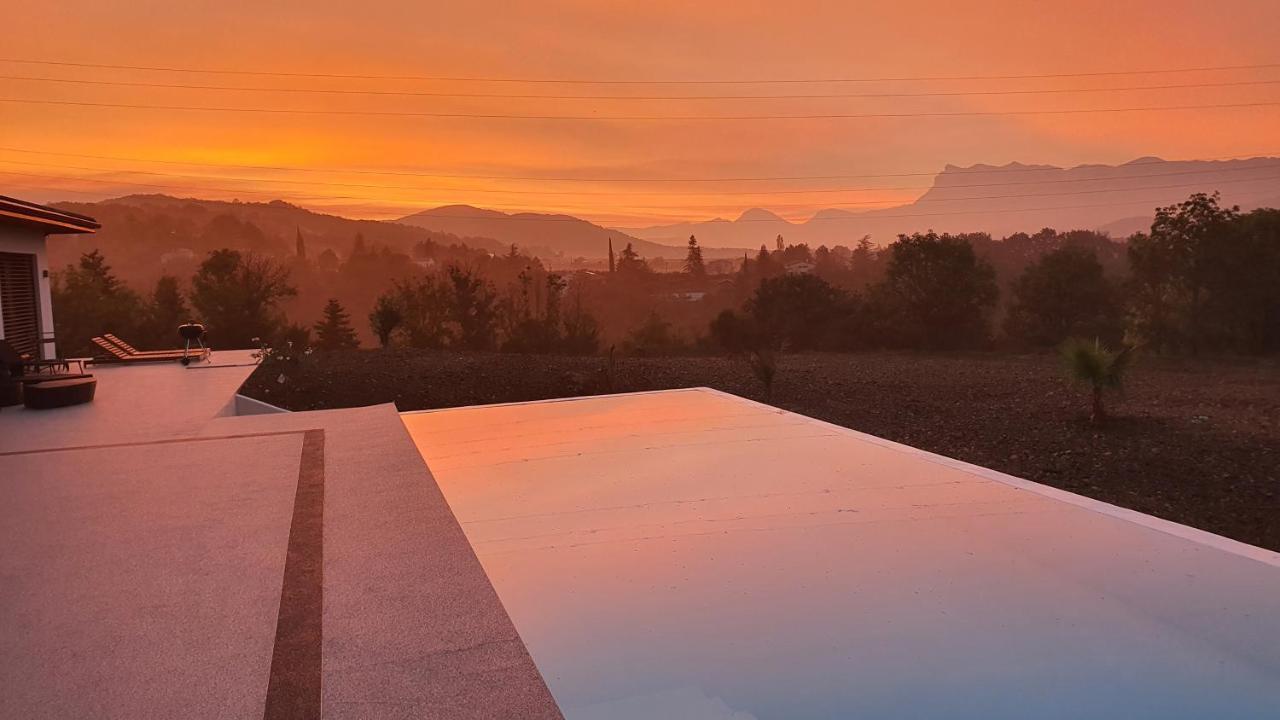 Studio Independant Vue Magnifique Et Au Calme Крест Екстериор снимка